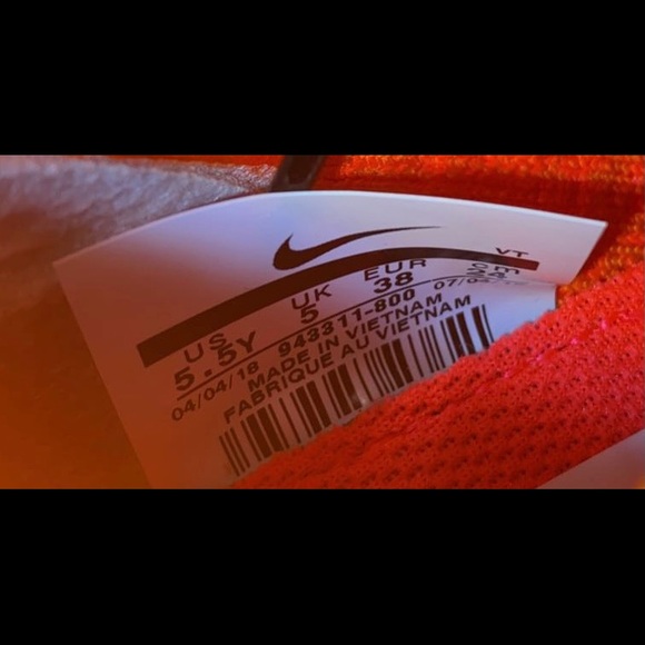 NEW Nike Epic React Flyknit - Picture 6 of 7